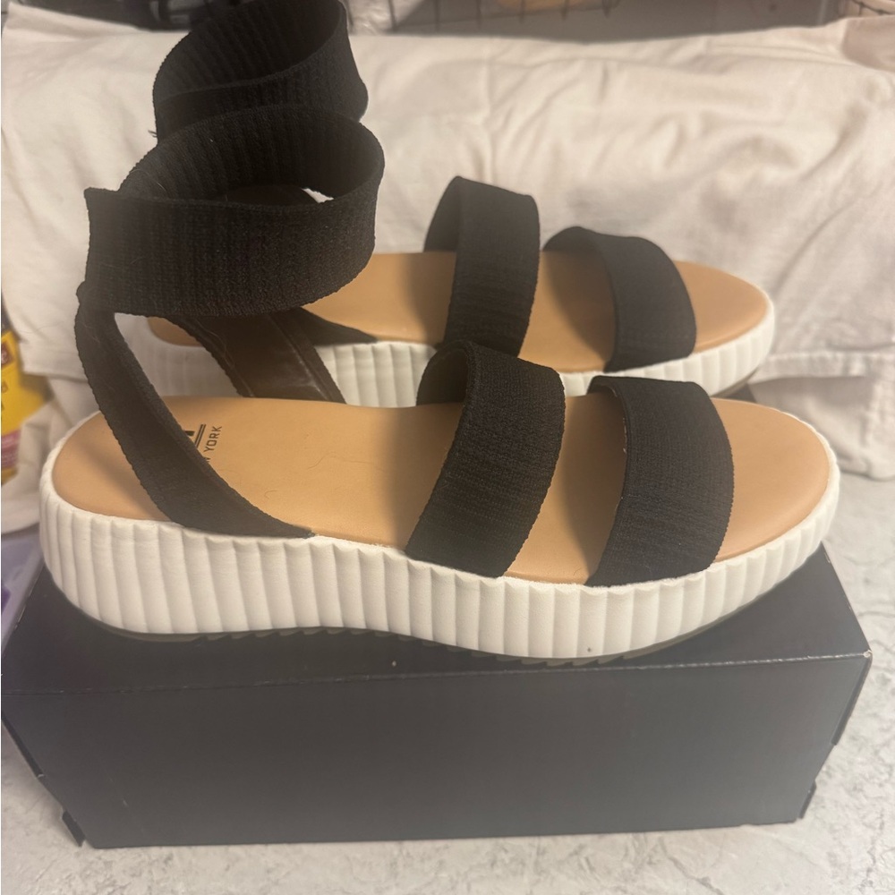 Diamond Supply Co. Black and White Platform Sandals